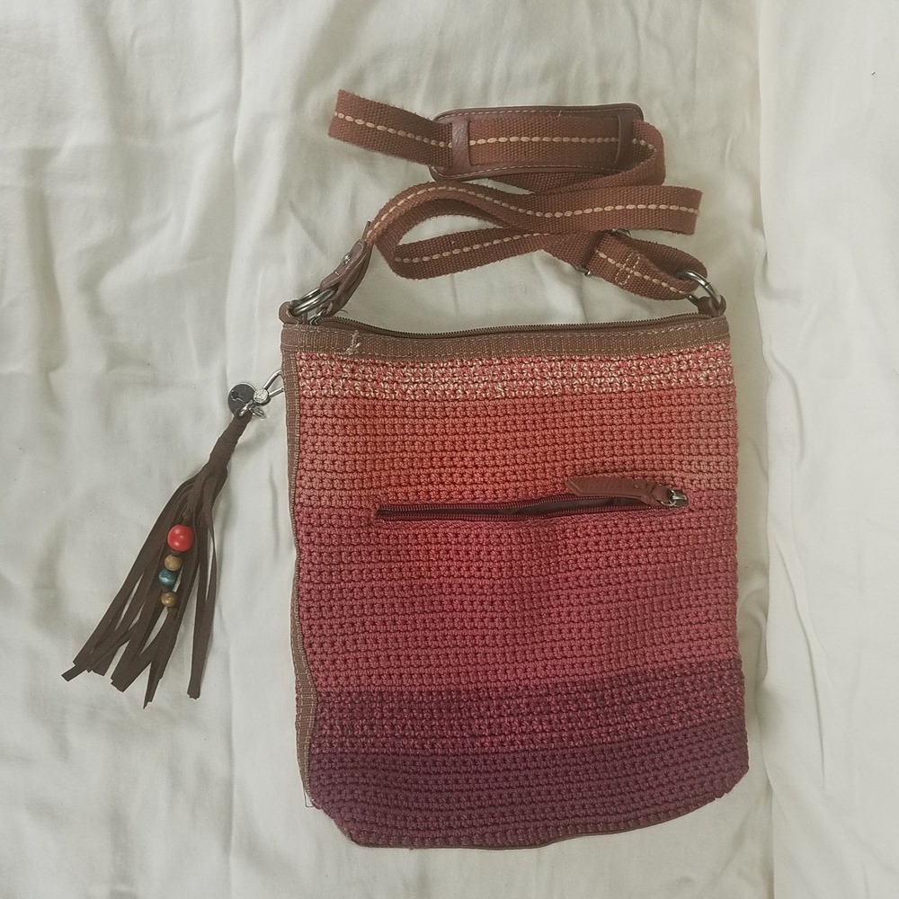 The Sak Crochet Crossbody Bag Womens Medium Pink Ombre Excellent Boho Tassel Zip